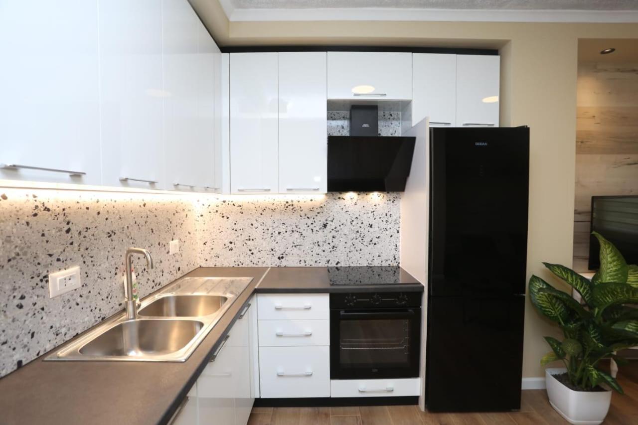 David Center Apartment Tiranë Luaran gambar