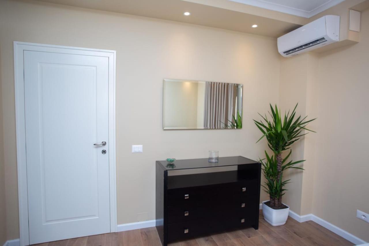 David Center Apartment Tiranë Luaran gambar